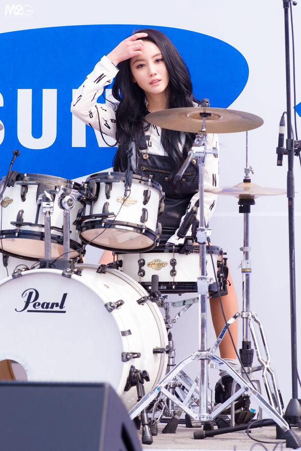 A-Yeon (or Ayeon)