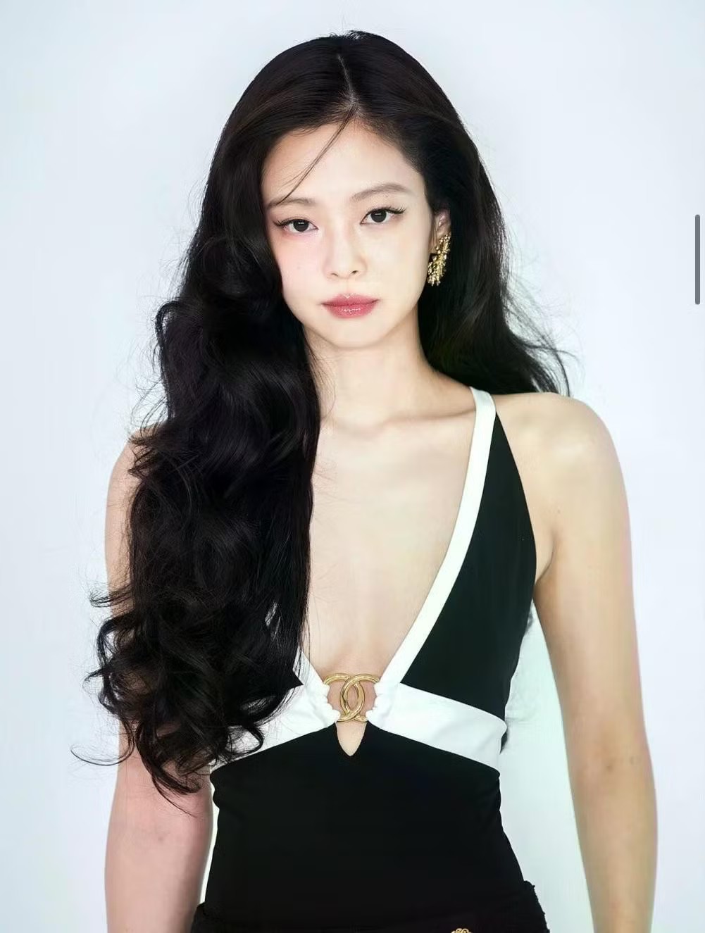 Jennie (제니)