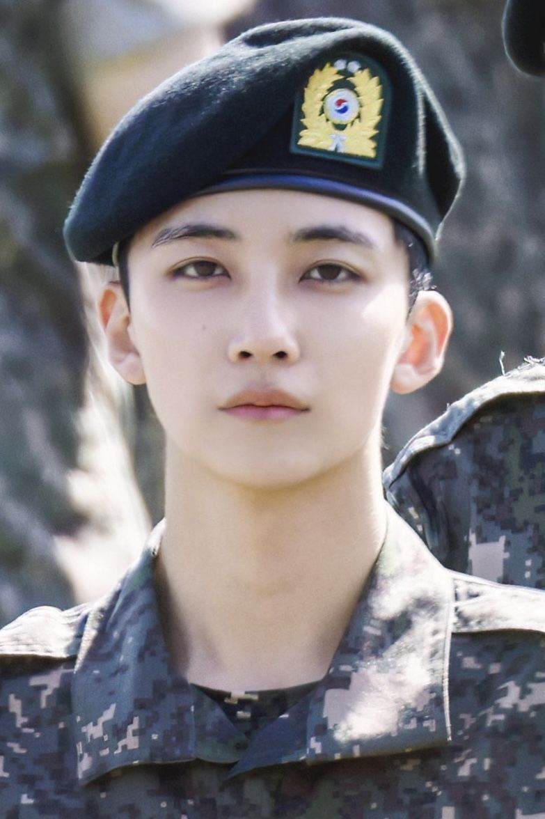Jeonghan (정한)