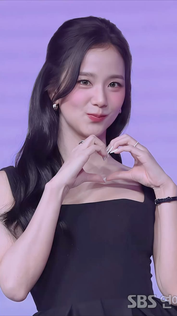 JISOO (지수)