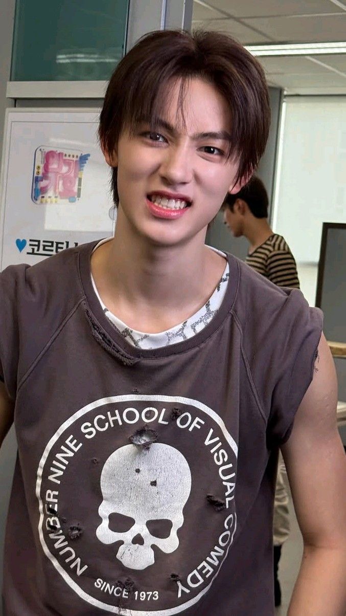 Seonghyeon (성현)