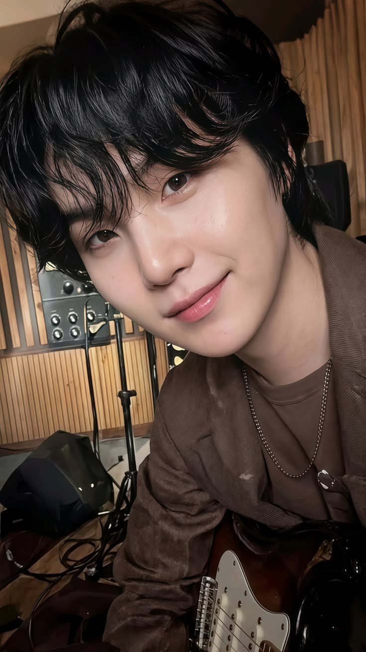 Suga (슈가) / Agust D (solo)