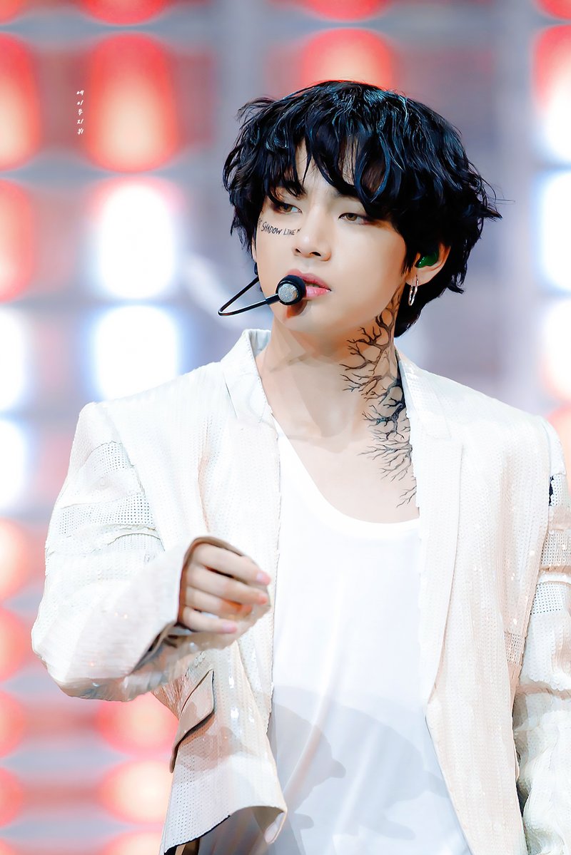 V