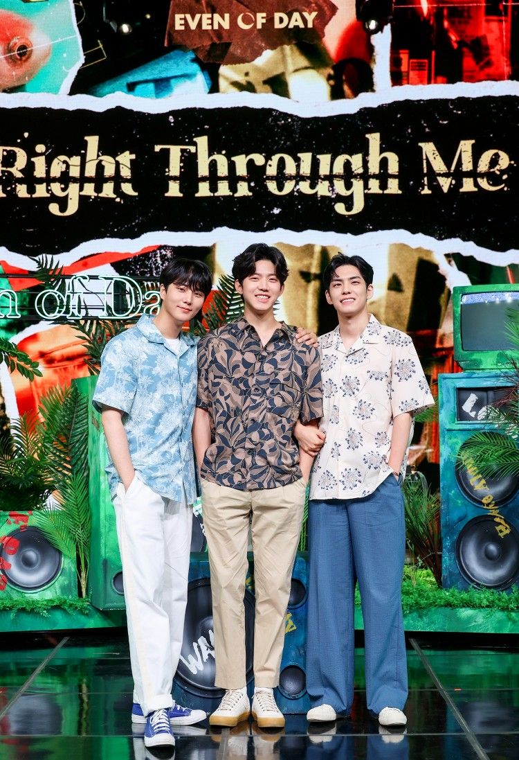 DAY6 (Even of Day) official photo