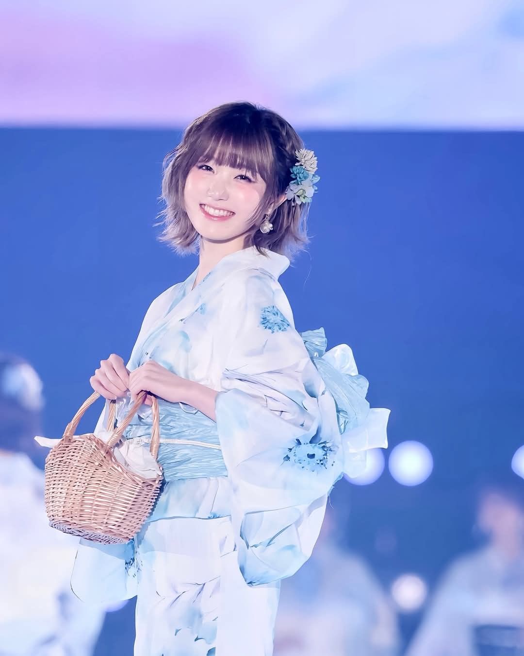 Hitomi