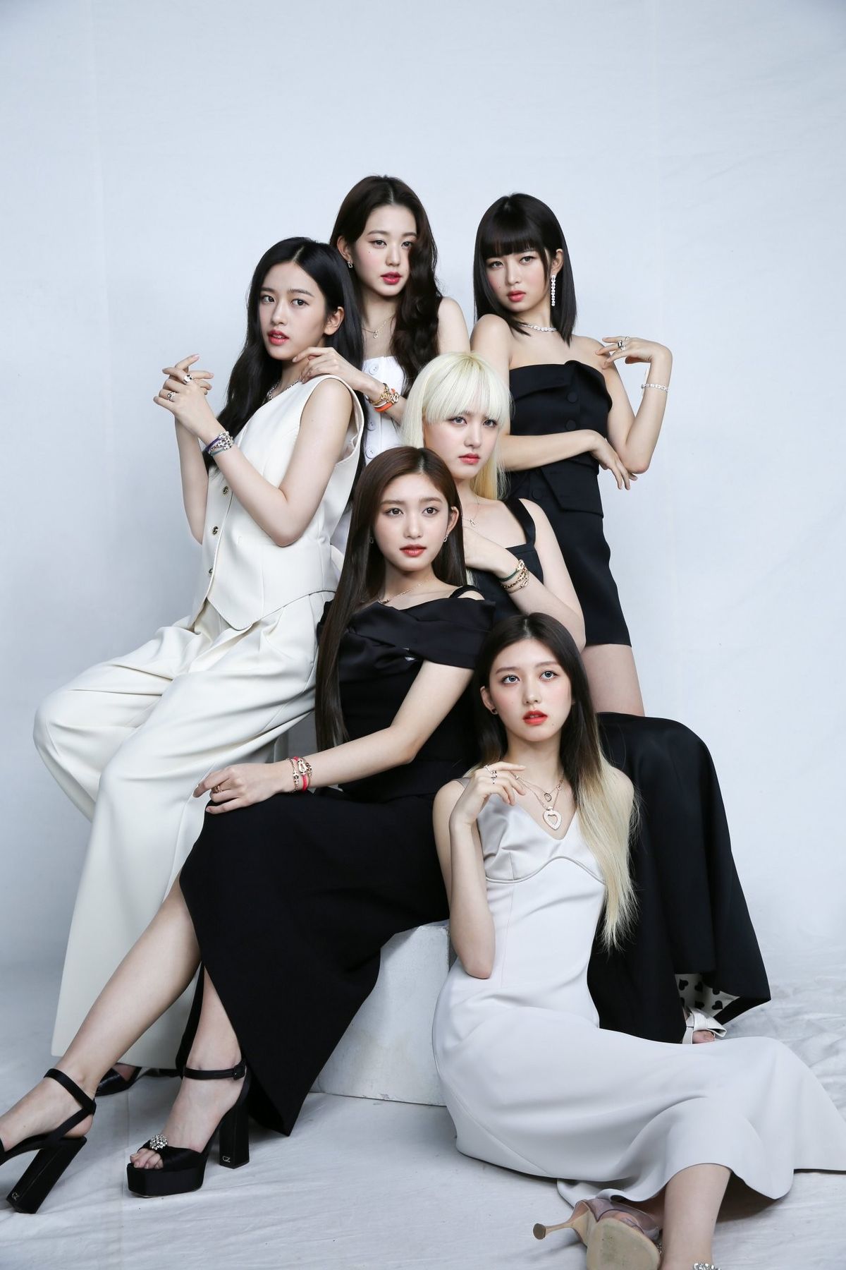 IVE official photo