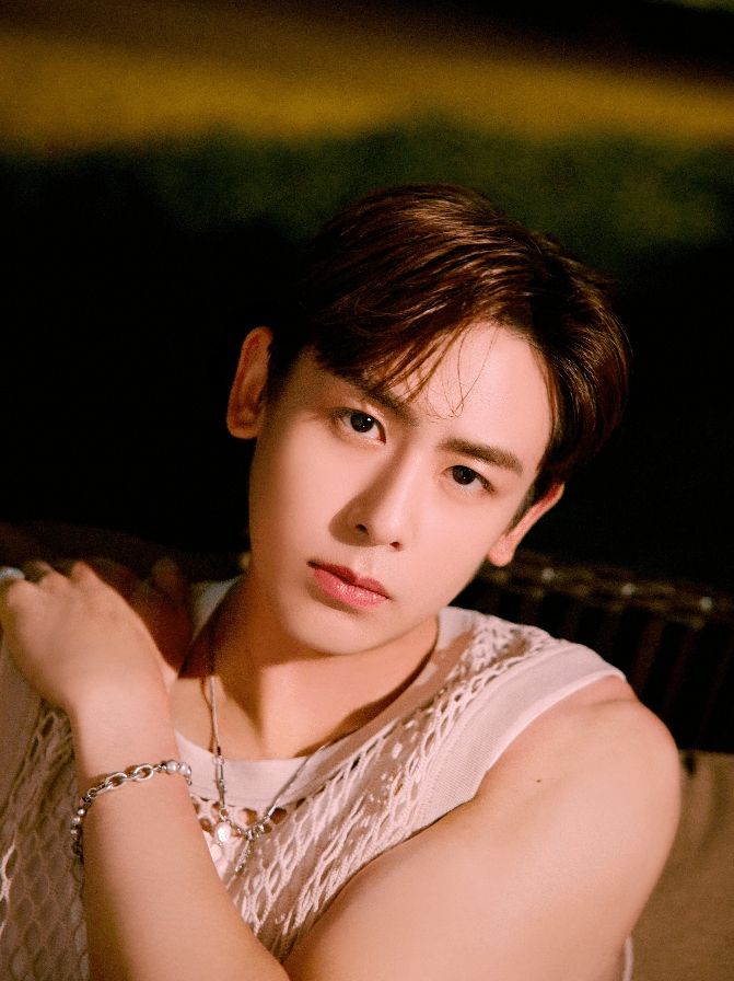 Nichkhun